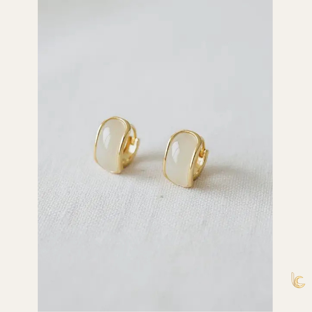 Vintage-Inspired Ivory Cat Eye Stud Earrings