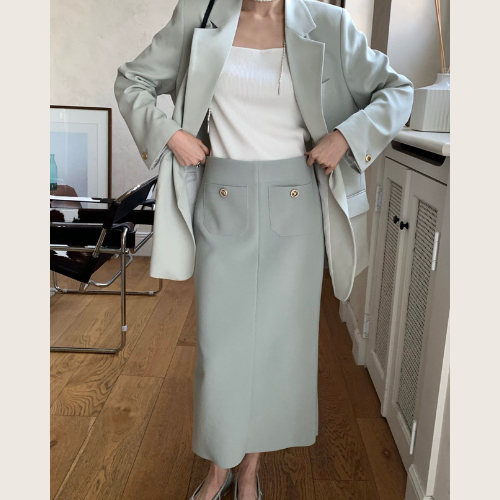 Button Office Midi Skirt — Refined Structure, Effortless Versatility